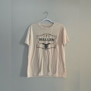 Wallen • Cream T-Shirt